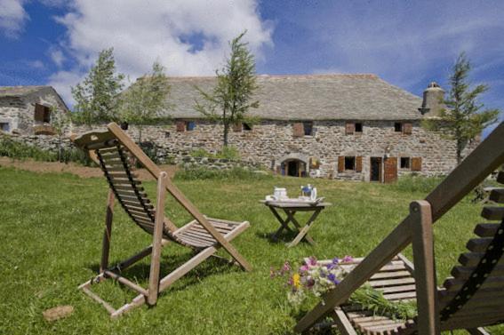 Le Francillon Bed and Breakfast Les Estables Eksteriør billede