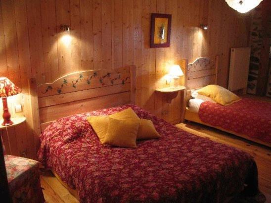 Le Francillon Bed and Breakfast Les Estables Eksteriør billede