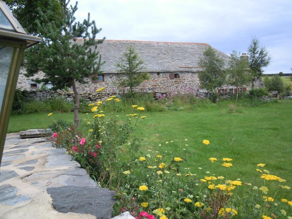Le Francillon Bed and Breakfast Les Estables Eksteriør billede