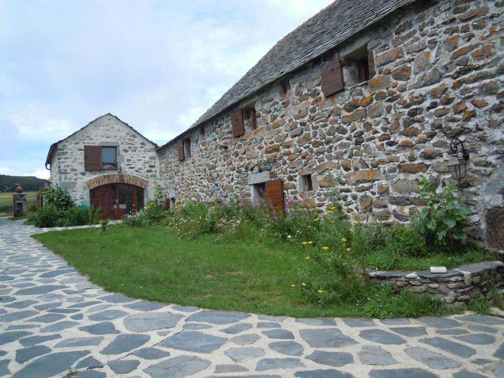 Le Francillon Bed and Breakfast Les Estables Eksteriør billede